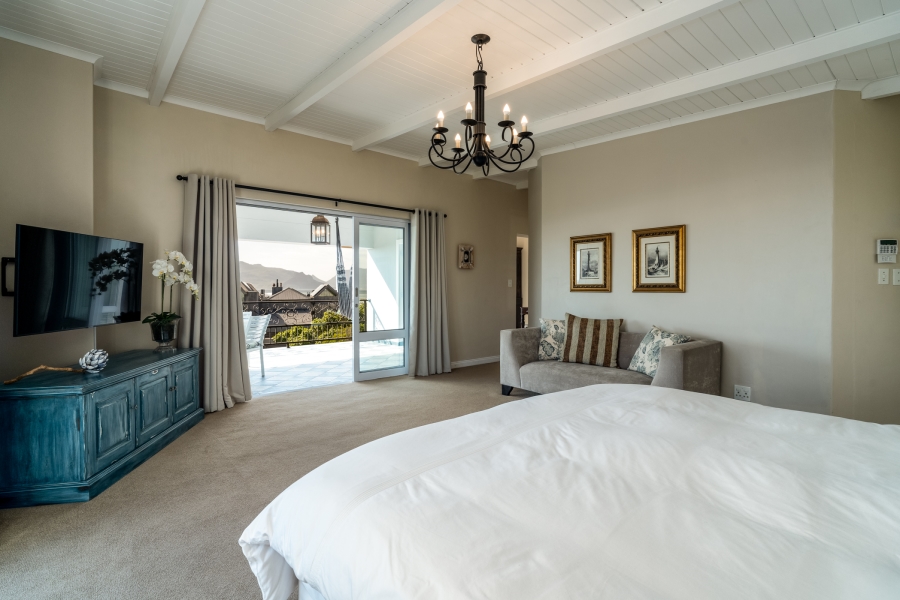 4 Bedroom Property for Sale in Kommetjie Western Cape